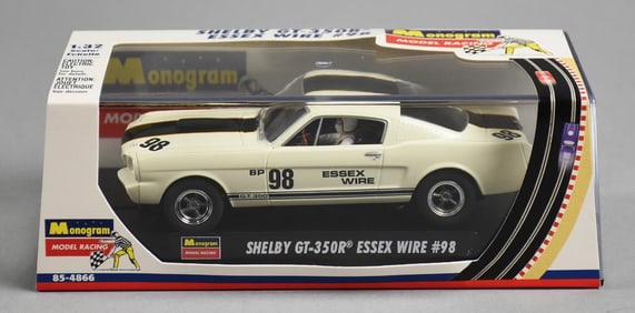 2005 Revell-Monogram Shelby GT-350R Essex Wire #98 MIB-NOS