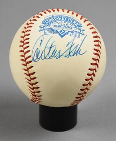 Carlton Fisk MLB Catcher, All-Star, HOF Signed Baseball