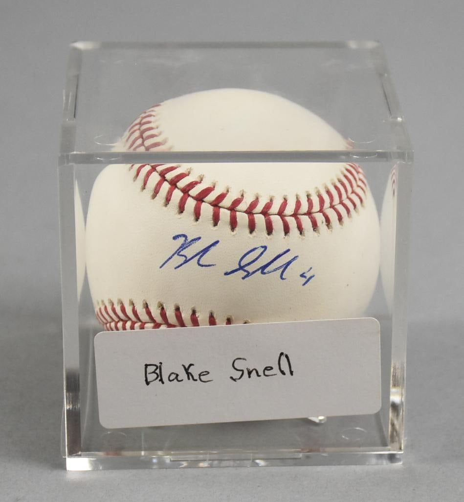 2019 Blake Snell MLB Pitcher Signed Baseball MLB Hologram (1 of 4)