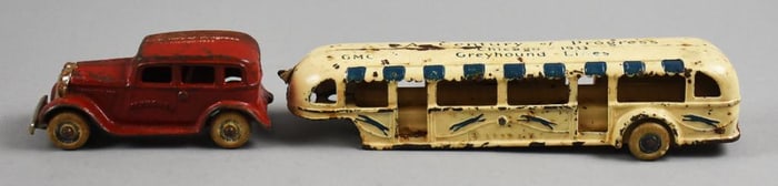 1934 Arcade Cast Iron Sedan & Greyhound Bus