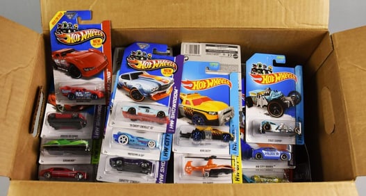 (76) 2000s Mattel Hot Wheels Die-Cast Assortment-MOC-NOS