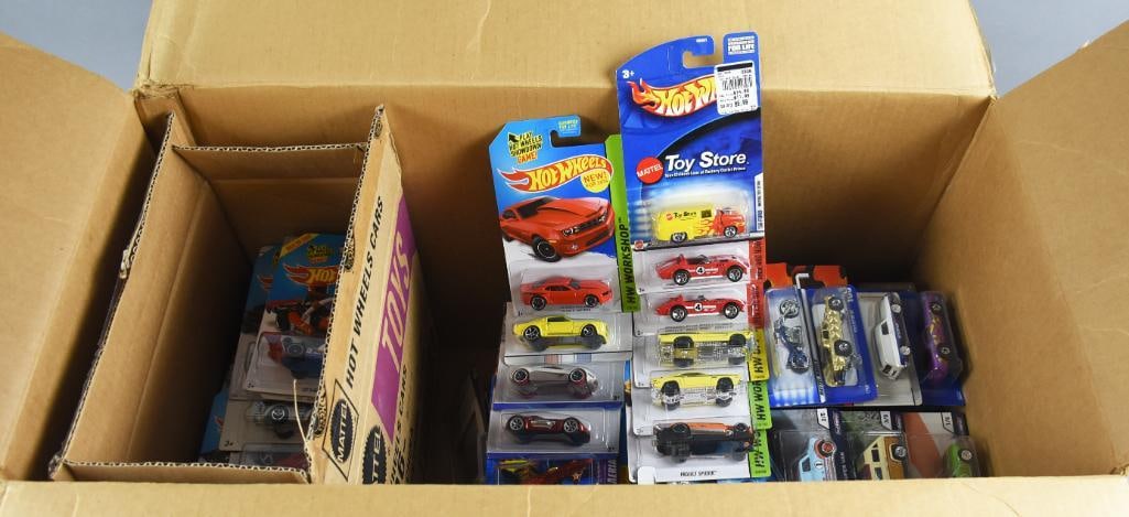 (77) 2000s Mattel Hot Wheels Basic Assortment-MOC-NOS (1 of 3)