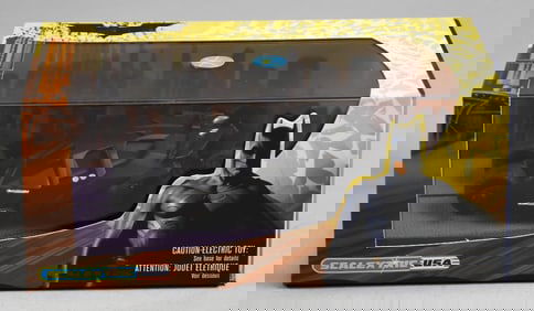 Hornby Hobbies Scalextric Batman Begins Batmobile 1:32-MIB-NOS