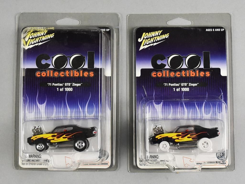 Johnny Lightning Cool Collectibles '71 Pontiac Zinger-NOS (1 of 3)
