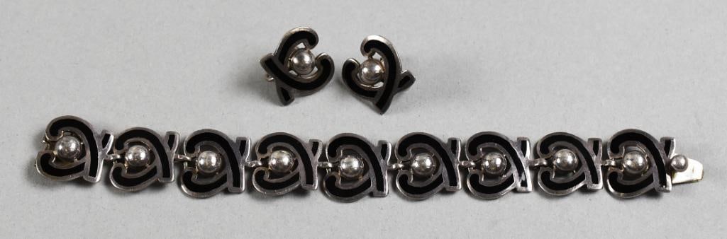 Margot De Taxco Sterling & Black Enamel Bracelet & Earrings (1 of 8)