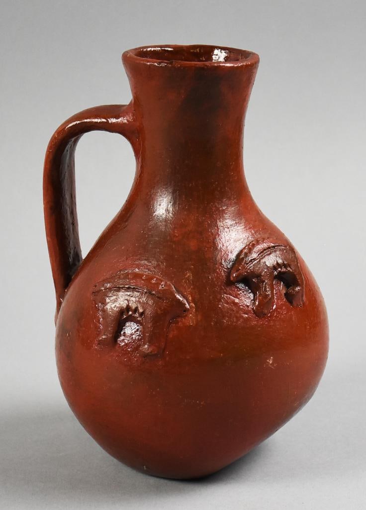 Faye Tso Navajo Ceremonial Pitcher w/ Relief Bears (1 of 7)