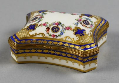 Antique Continental Porcelain Hand Painted Trinket Box