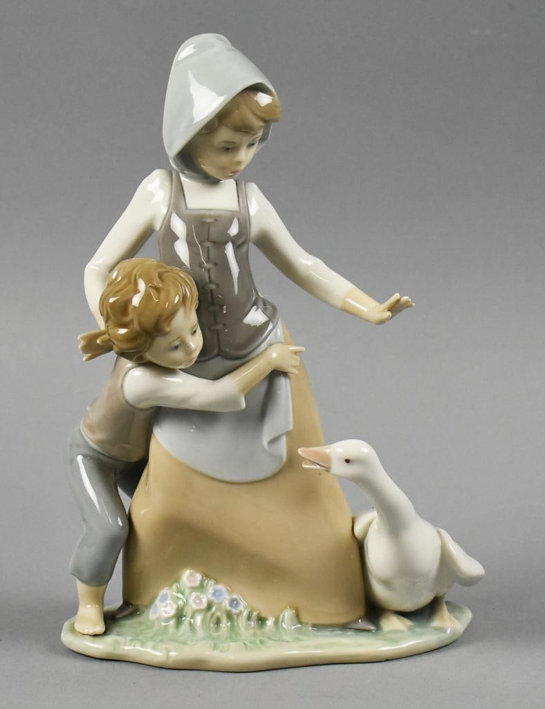 Retired Lladro Avoiding The Goose No. 5033  Signed Lladro (1 of 4)