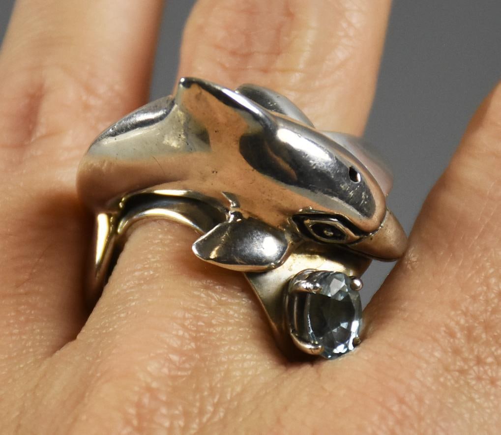 Vintage Sterling Dolphin Ring with Blue Topaz Stone (1 of 8)