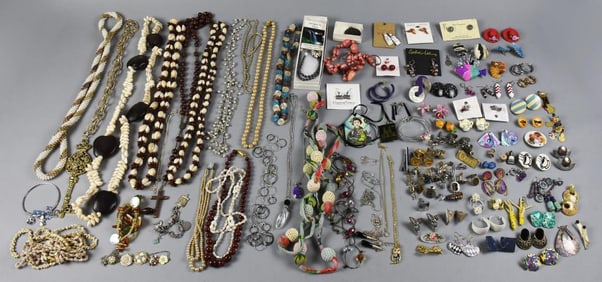 6 Lbs Vintage Assortment of Costume Jewelry