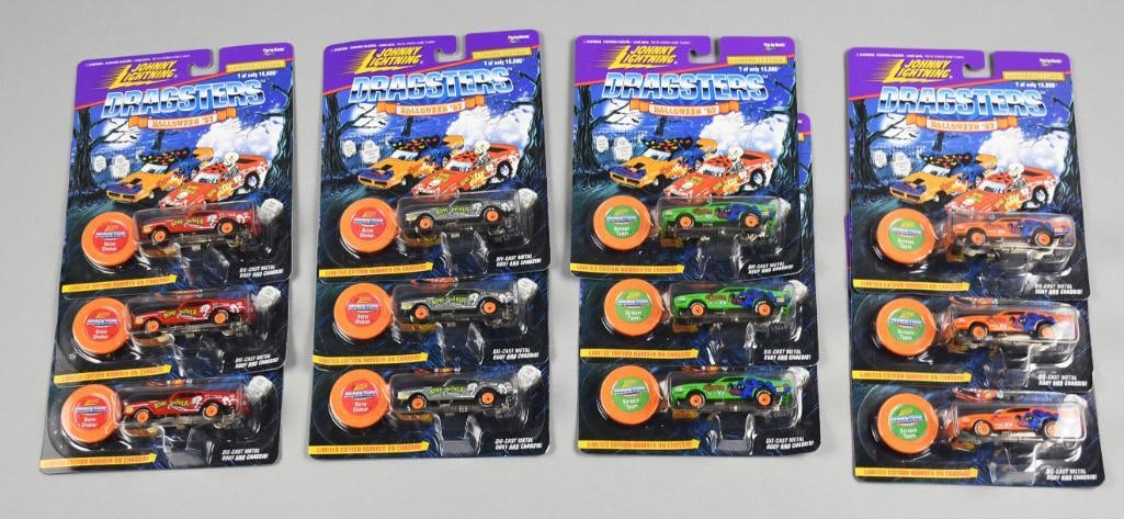 1997 Johnny Lightning Dragster USA Halloween Factory Case-NOS: Lot is a 1997 Johnny Lightning Dragster USA Halloween-Factory Case-NOS. Original case, three each: Scream Team orange, Scream Team green, Bone Shaker silver and Bone Shaker red, 12 cars in total. Sing