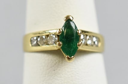 Vintage 14K Yellow Gold Diamond and Emerald Ring