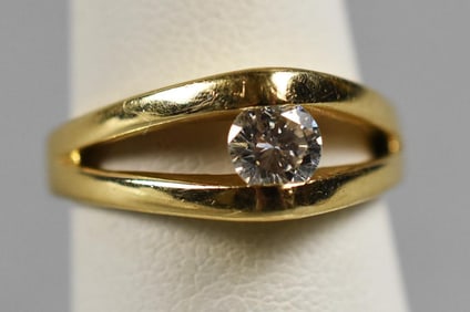 Vintage Maico 14K Yellow Gold & Diamond Ring