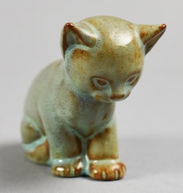 Nicodemus Art Pottery Sitting Kitten, Ellen Jennings Signed
