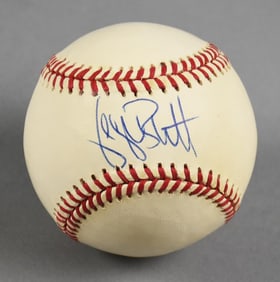 George Brett, Kansas City Royals & HOF Signed Baseball