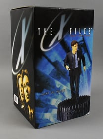 1998   X-Files Agent Fox Mulder 12" Figure Dark Horse  MIB NOS