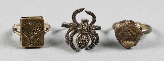 Poison Rings Sterling Silver Hearts & Spider