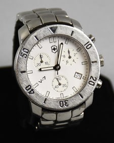 Swiss Army Chrono Star V7-32X Watch w Stainless Steel Bracelet