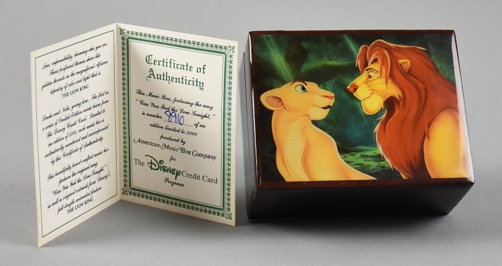 1994 Mapsa Lion King Swiss Music Box, Disney COA WORKS!: Wonderful vintage 1994 Mapsa Swiss movement music box. The lid is Simba and Nala, this is a first edition Disney credit card exclusive. Working and plays "Can You Feel the Love Tonight". This limited-