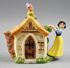 Vintage Disney Snow White Cottage Teapot