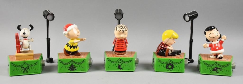 Peanuts Worldwide Hallmark Peanuts Dance Party Full Set (1 of 4)