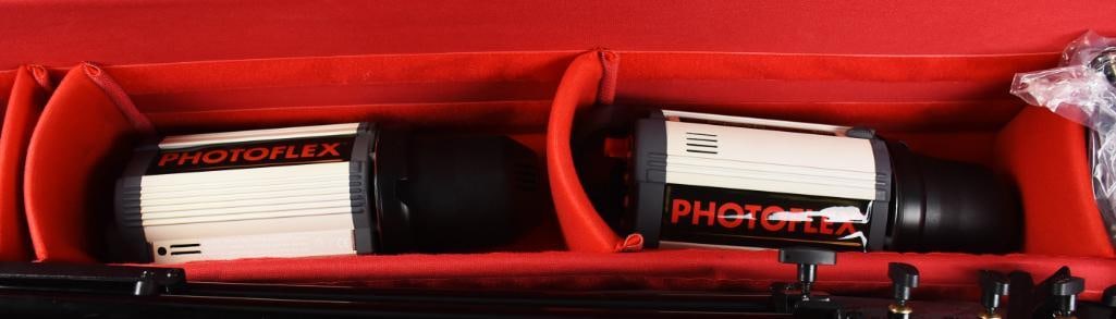 Photoflex StarFlash Lighting Kit w/ Transpac Case, LiteDomes (1 of 9)