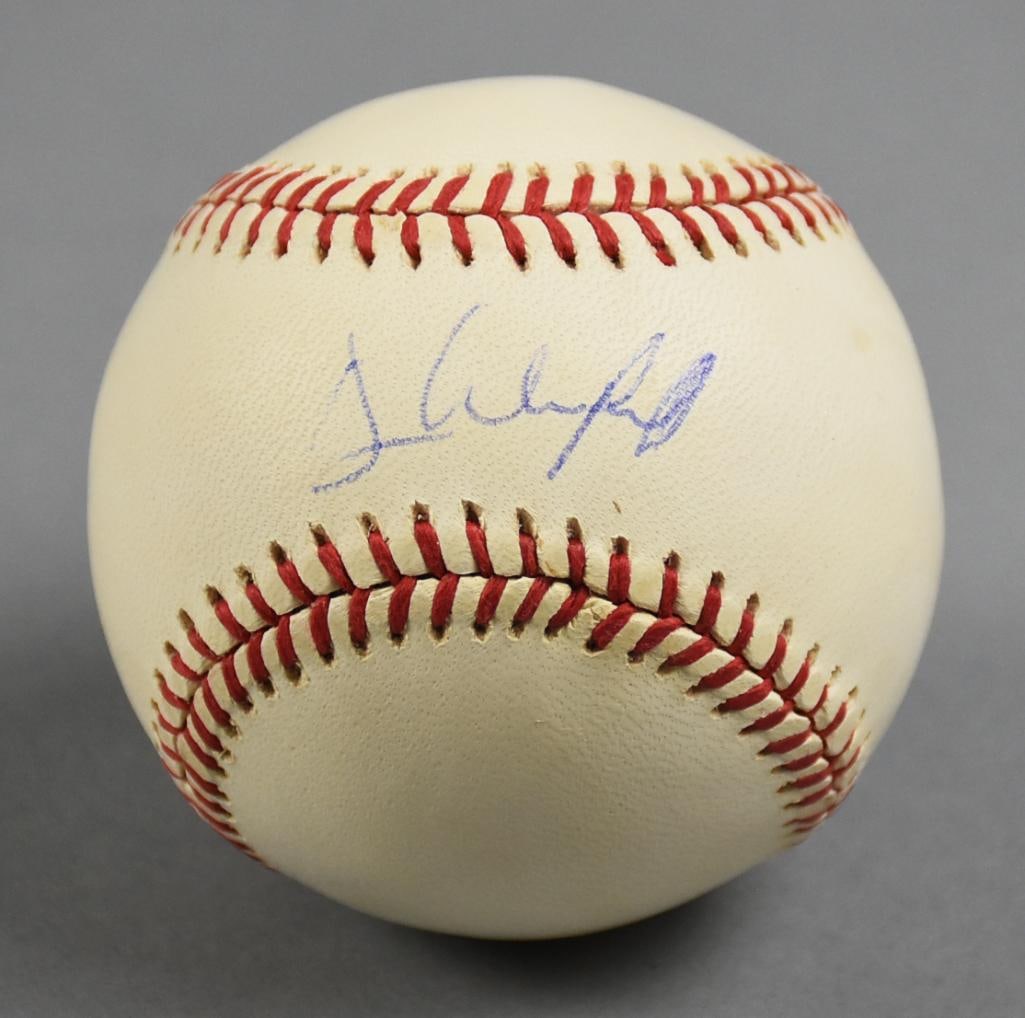 Dave Winfield Hall of Fame Baseball Player Signed Ball (1 of 2)