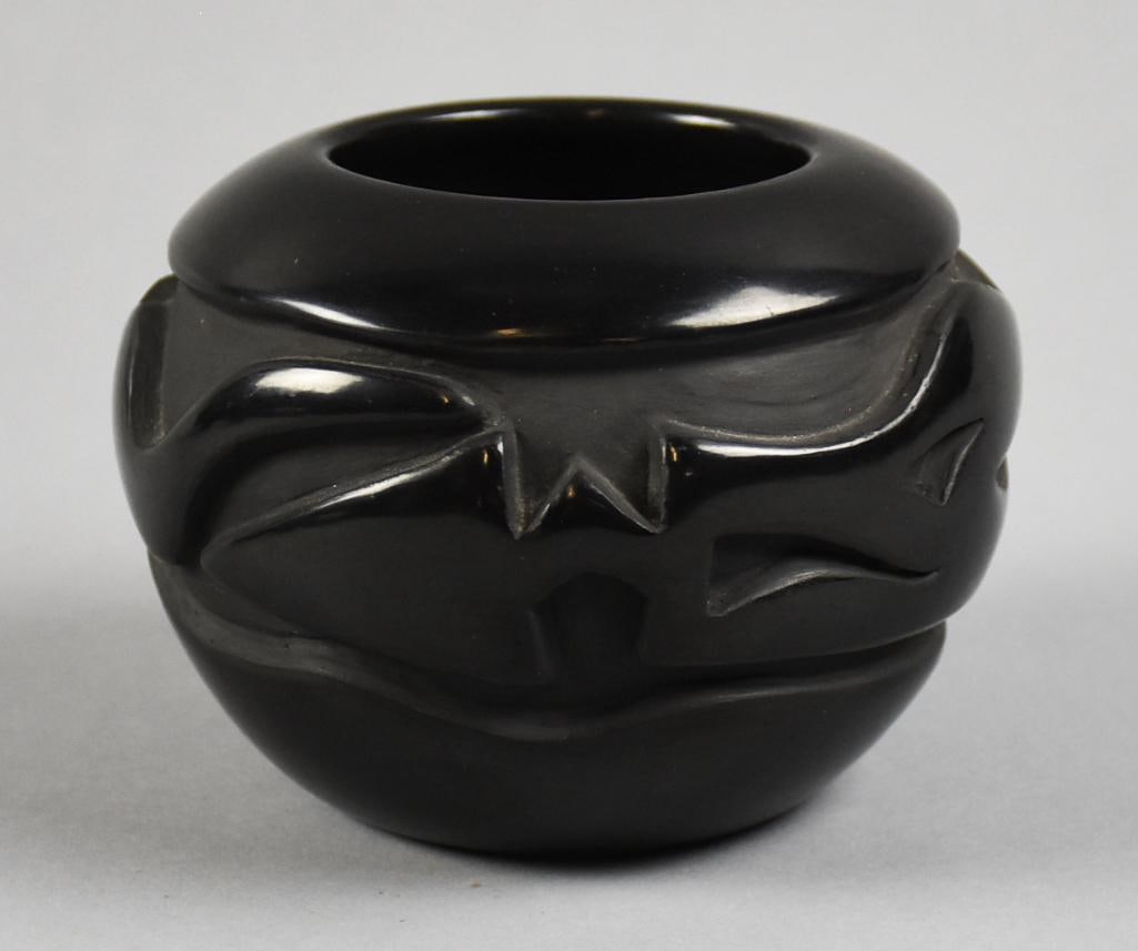 Madeline Naranjo Santa Clara Blackware Vase (1 of 4)