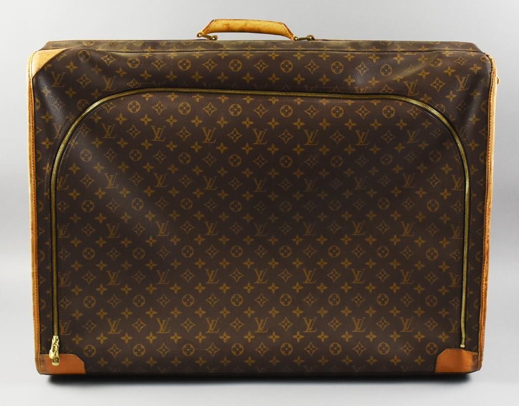 Vintage Louis Vuitton Pullman Suitcase (1 of 16)