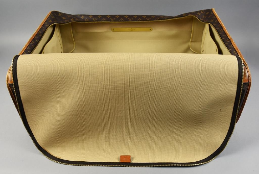 Vintage Louis Vuitton Pullman Suitcase - 7