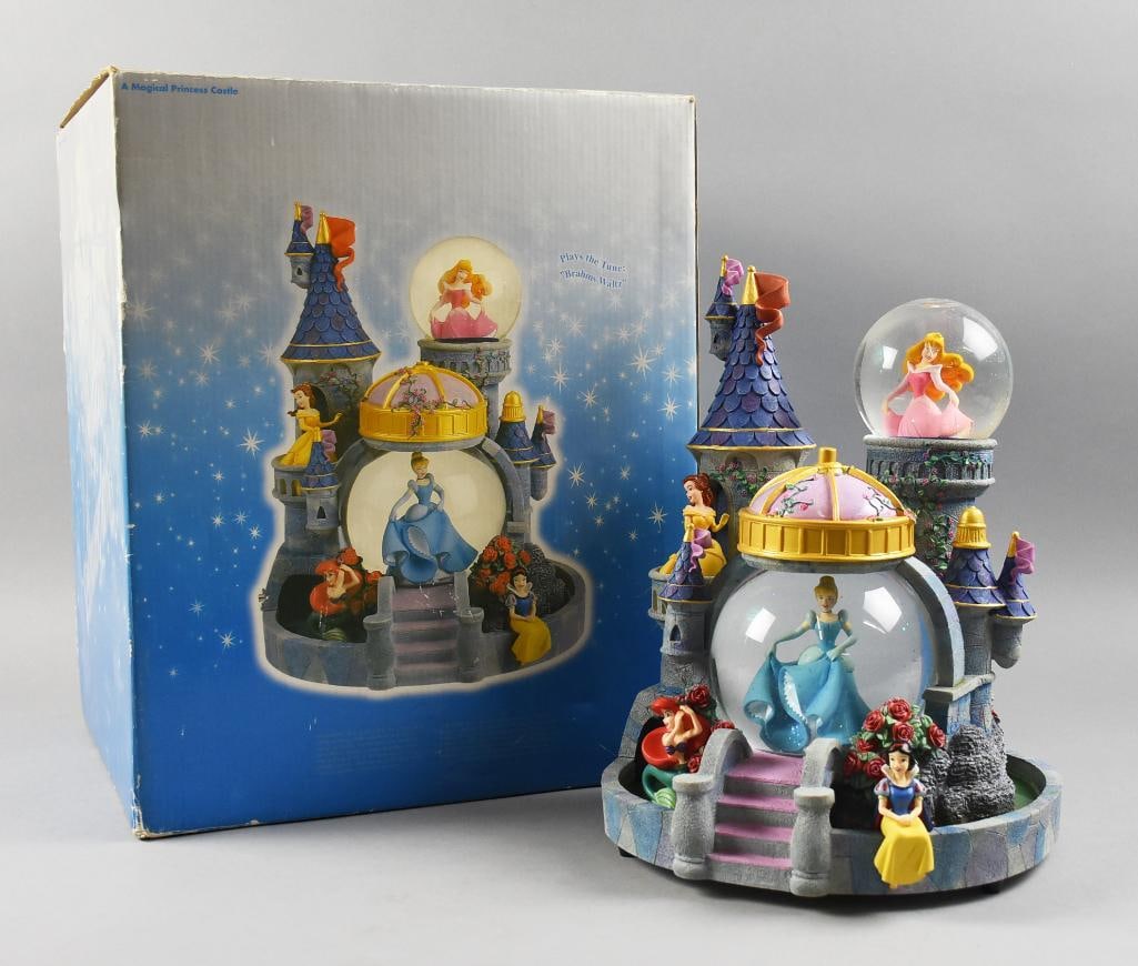 Disney Store Exclusive Princess Castle Musical Globe MIB (1 of 9)