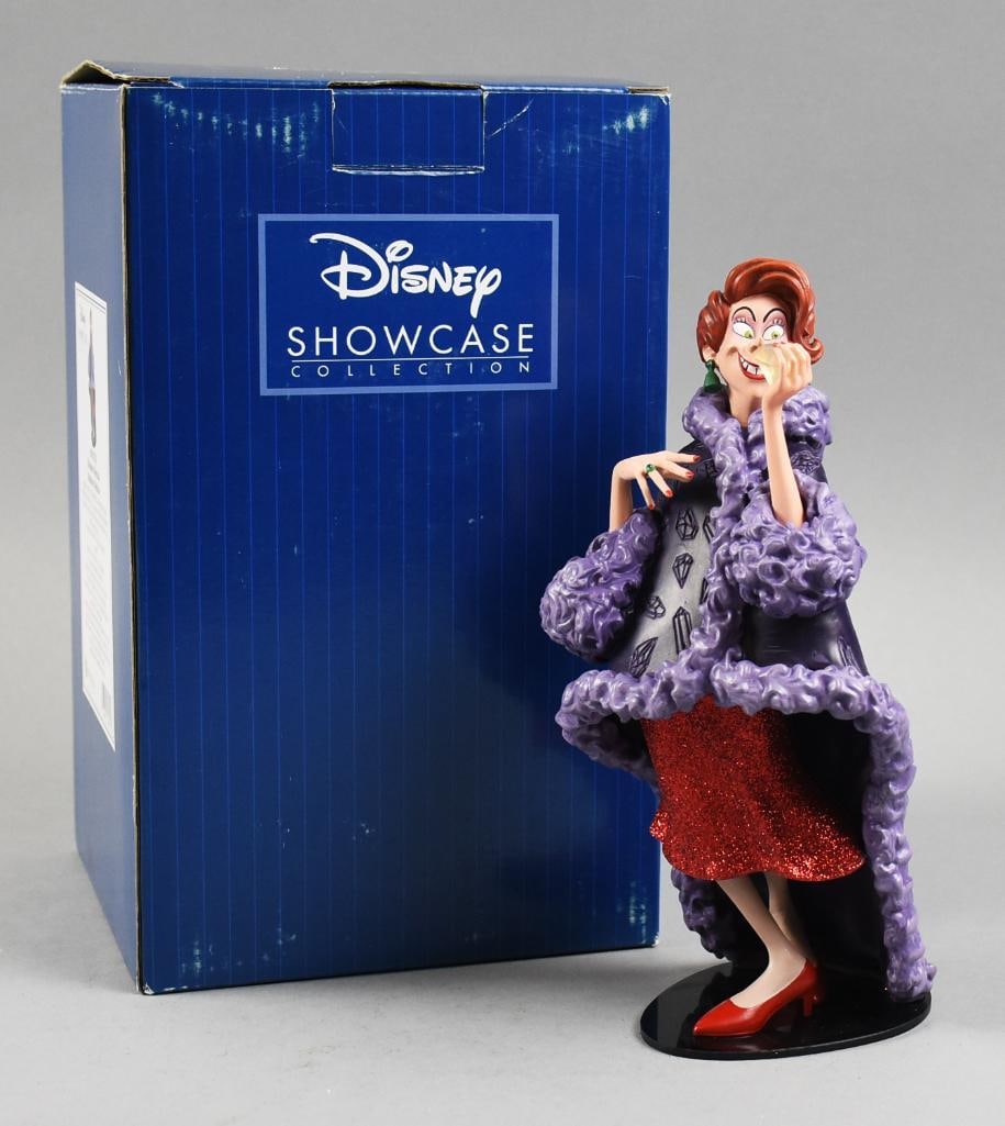 Disney Showcase Collection Madame Medusa (1 of 7)