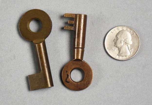 Antique Eagle Lock Co PLUS Brass Railroad Keys - 3