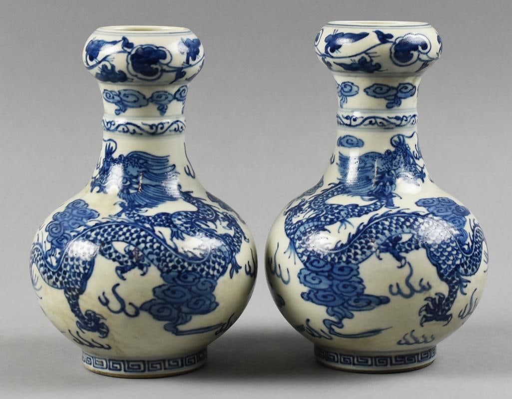 Kangxi (1662-1722) Style Chinese Porcelain Blue & White Vases - 3