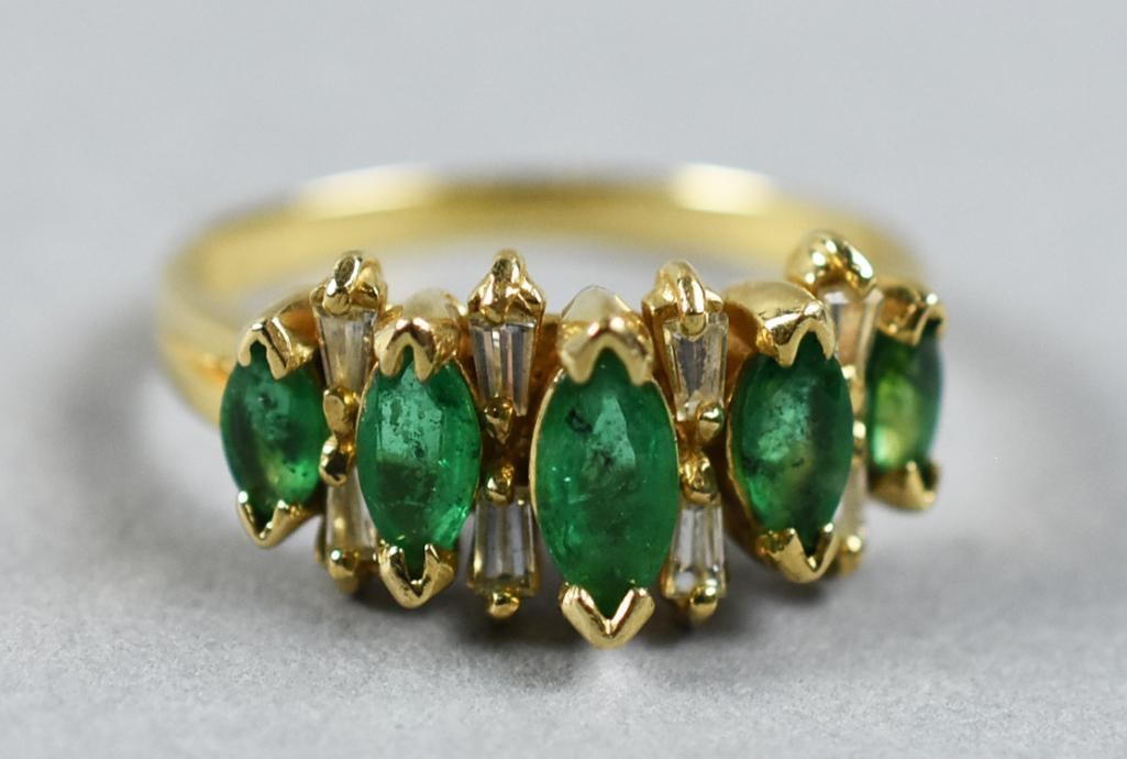 14K Gold Nat. Emerald & Diamond Ring - 3