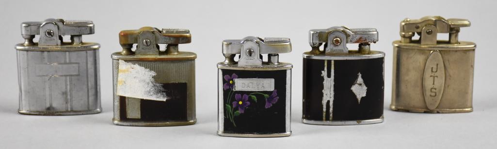 Vintage Ronson & Modernlite Lighter Assorrtment: Nice assortment of cool vintage lighters. Four are Ronson that include De-Light, Princess and others. One is a Modernlite.