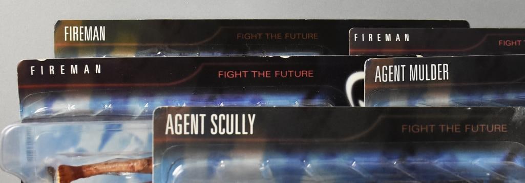 1998 McFarlane X-Files Action Figures MOC NOS - 3