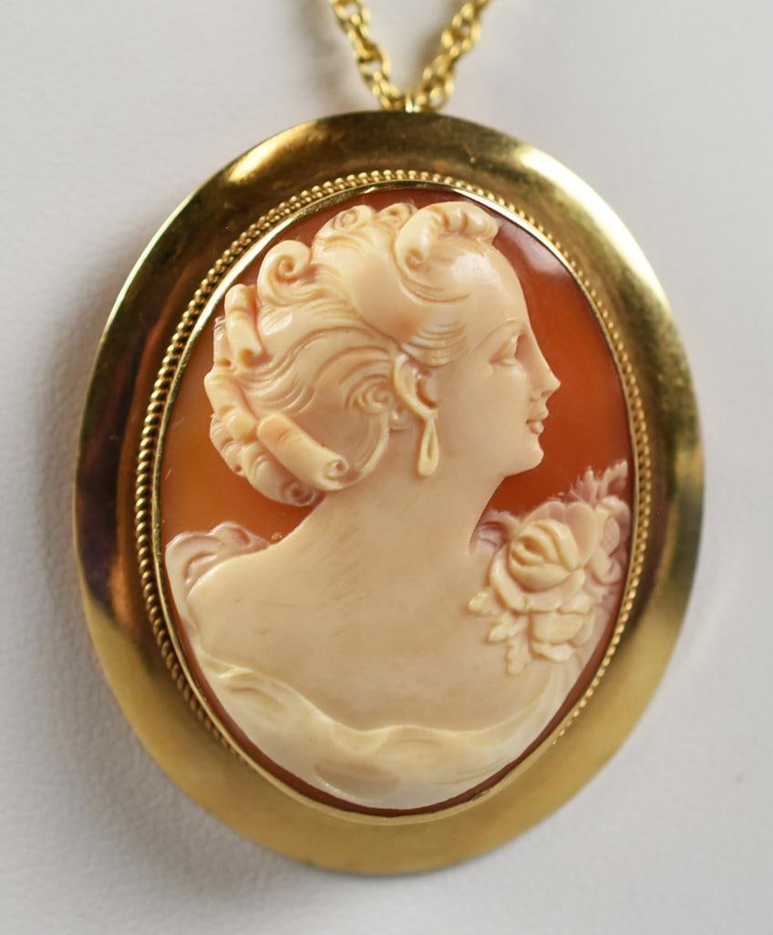 Vintage 14K Gold Shell Cameo Necklace, Brooch: This stunning piece is a 14K yellow gold shell cameo brooch and pendant combo. Beautiful hand carved woman profile with large rose set in gold. She is on a 14K Italy chain and comes in what appears to