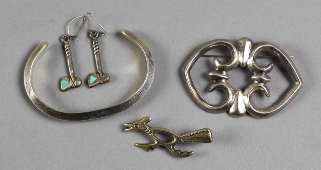 Vintage Assorted 800 Silver Jewelry Collection: These pieces are all 800 silver and include cuff bracelet, tomahawk earrings and two brooches. No visible signatures, approx. overall weight of 54 grams.?