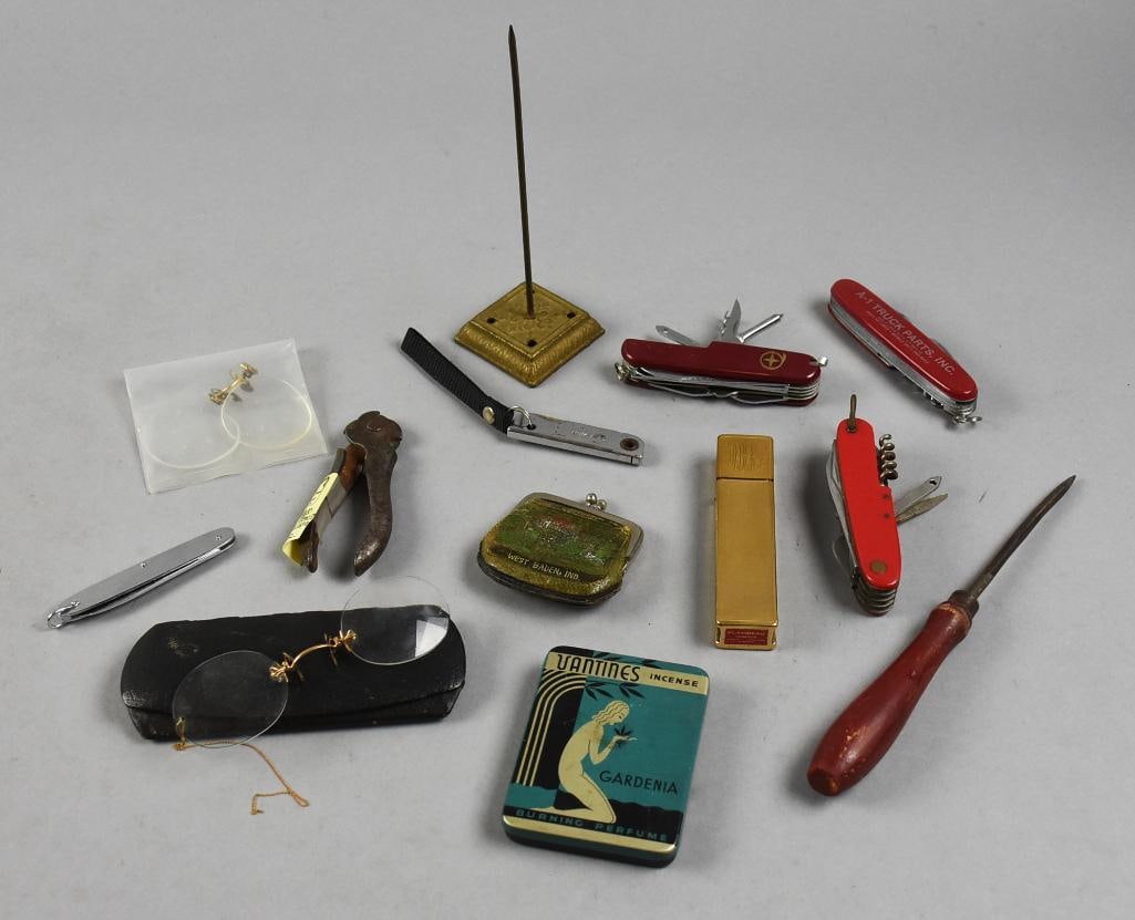 Vintage Misc Box Lot Items, Pocket Knives, Tools & More (1 of 6)