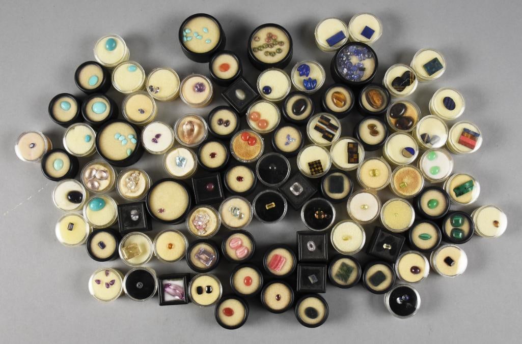HUGE Mixed Cut Polished Gem Lot: Here is a HUGE grab of cut, faceted, and polished gemstones. Tourmaline, Turquoise, Jade, Garnet, Amethyst, Blood stone, Topaz, Agate, Tiger's eye, Labradorite and a few more.