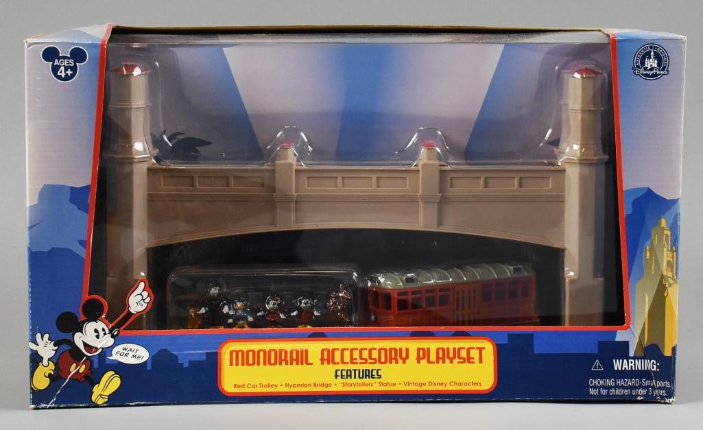 Disney Parks Monorail Accessory Playset MIB NOS (1 of 2)