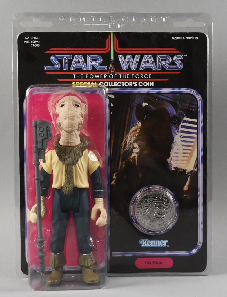 2013 Hasbro Gentle Giant Star Wars Yak Face, Coin Figure NOS: Lot is a 2013 Gentle Giant, Hasbro Star Wars Yak Face action figure. Comes on the original card and measures 15" x 20".