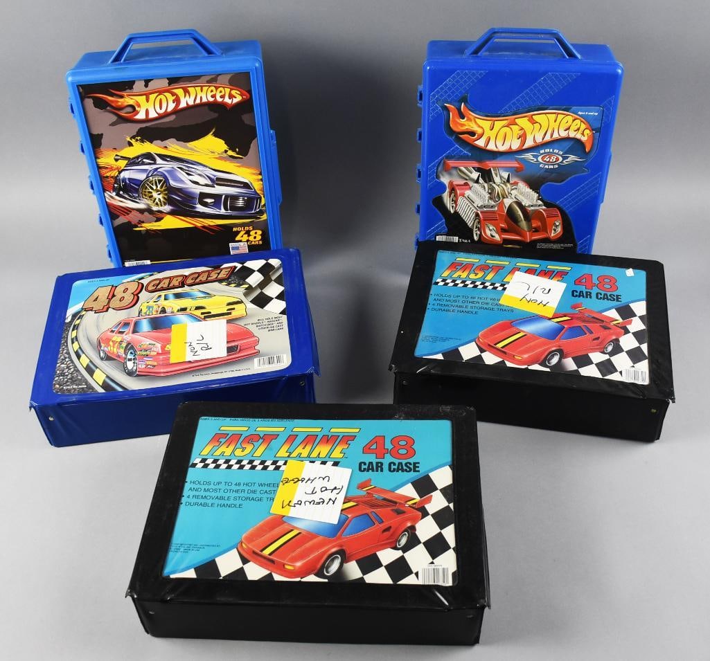 (5) Hot Wheels Carrying Cases, Mostly Full, Unchecked: All five of these Hot Wheels cases are nearly full. Notes attached to some indicate they are not RedLine. This information is unverified. Cases with no notes also unchecked. Single owner collection