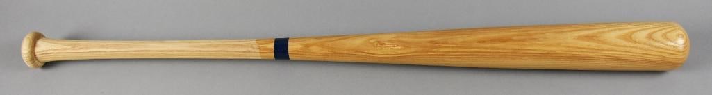 Hank Aaron Signed Personal Model Baseball Bat w/ COA - 6