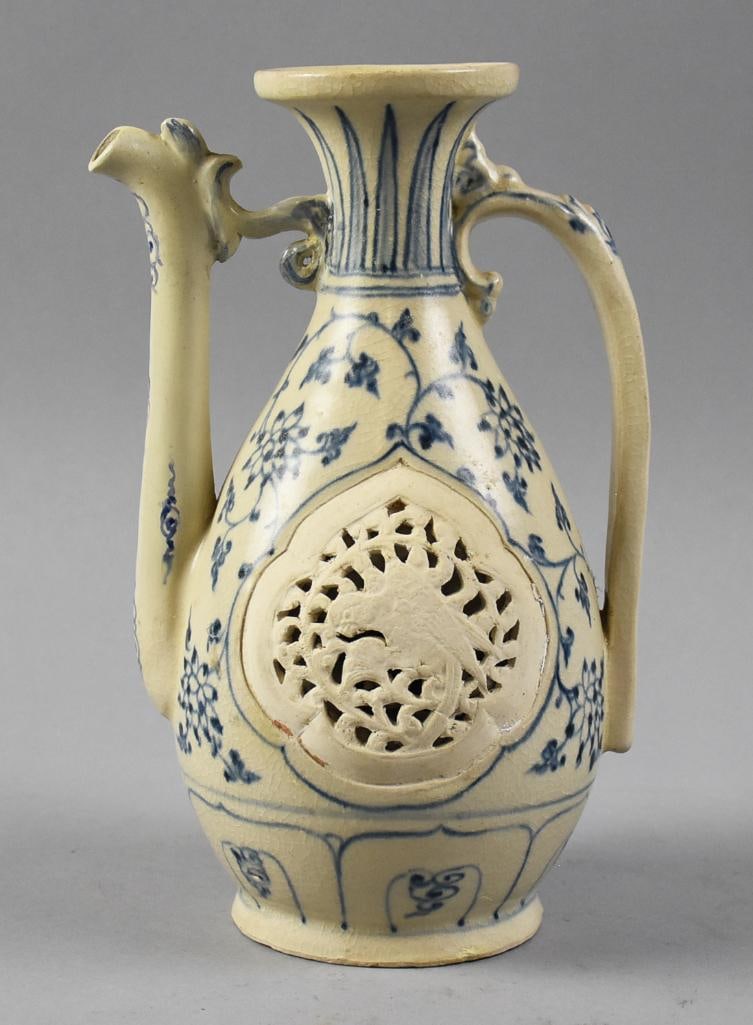 15th C Vietnamese Hoi An Hoard Blue & White Porcelain Ewer: This amazing piece was recovered from a 15th century shipwreck which was discovered in the 1990s. Around 300,000 pieces were recovered between 1996-1999 and this was one of them. 90% were auctioned by