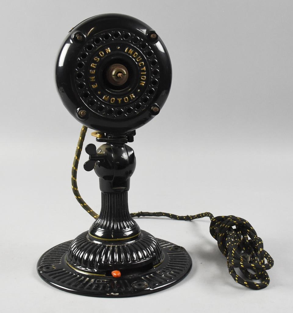 c1900 Emerson Induction Motor Fan Motor: This piece is spectacular for a motor of a fan. Beautiful Emerson Induction Motor from The Emerson Electric Mfg Co. Appears restored with a high gloss black paint and gold accents on the lettering