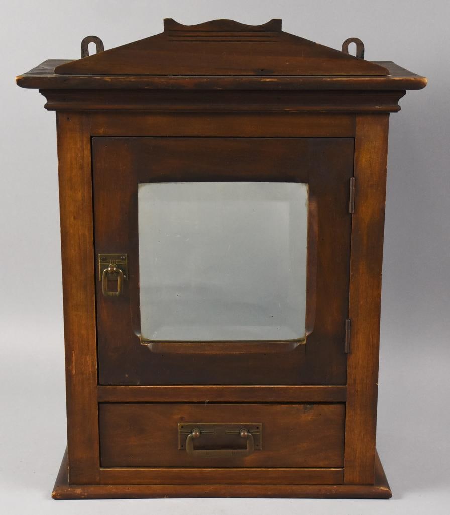 Arts & Crafts Medicine Cabinet, Wall Mount (1 of 13)