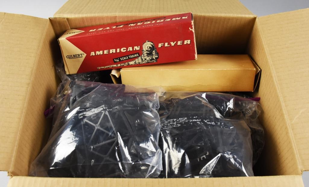 Vintage American Flyer S Gauge Train, Tracks & More (1 of 6)