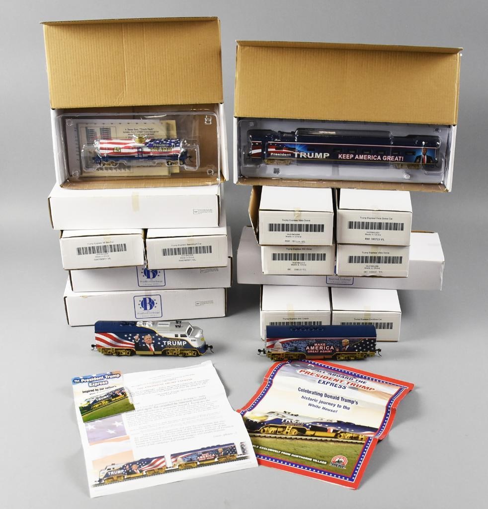Bradford Exchange Trump Train Cars, MIB NOS (1 of 8)